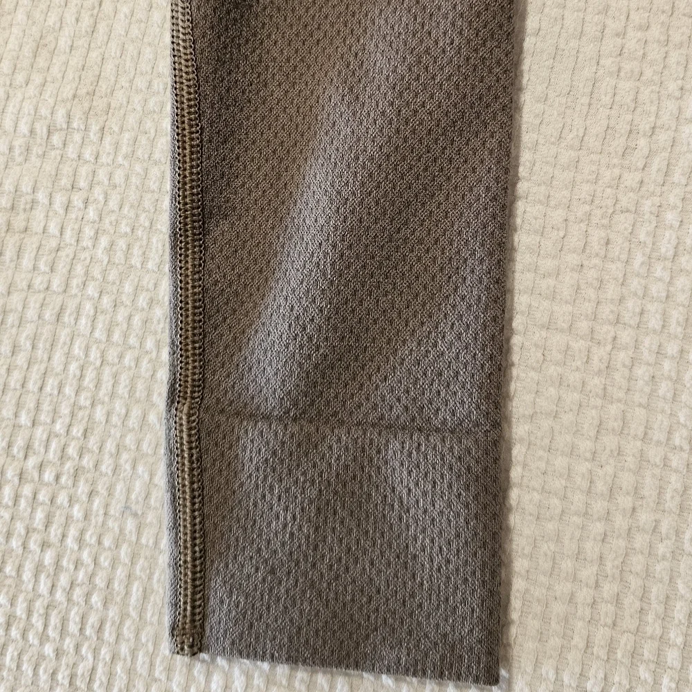 lululemon Lab Seamless W'ool-Blend Tight color rover(Grey) size 4